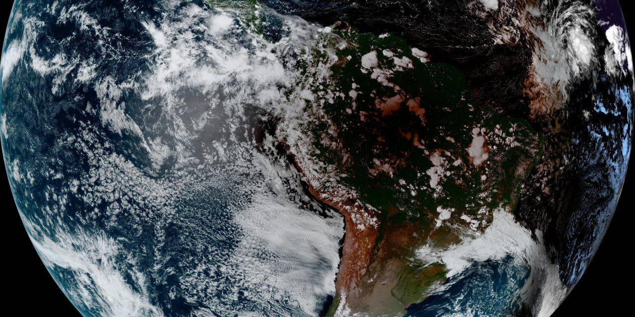 <span class="entry-title-primary">Satélite registra a sombra do eclipse sobre o Brasil; veja as imagens</span> <h2 class="entry-subtitle">Imagem de satélite do GOES-East da NOAA e NASA registrou a sombra da Lua sobre a superfície da Terra durante o eclipse no Norte do Brasil </h2>