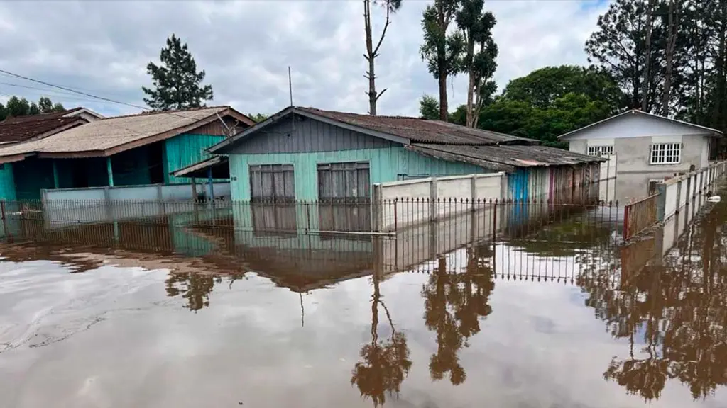 Paraná terá chuva frequente nesta semana com risco de transtornos