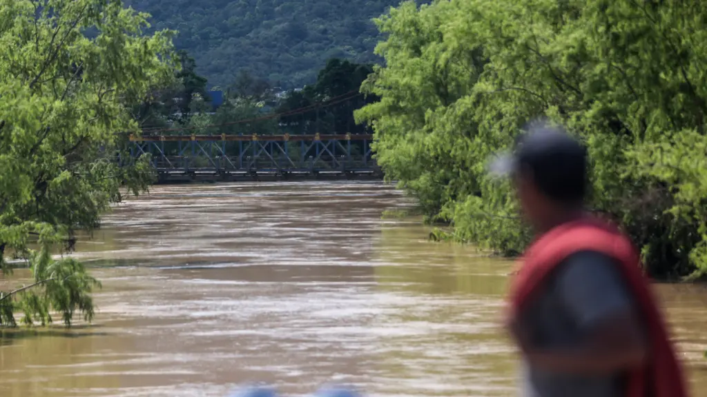 Cheias retornam no vale e vem mais água para Santa Catarina