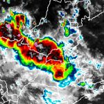 Frente fria associada ao ciclone avança com chuva e temporais