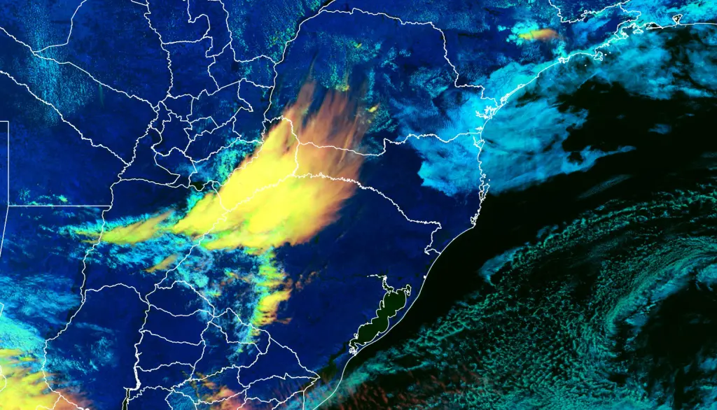 Tempestades começam a ingressar no Sul do Brasil