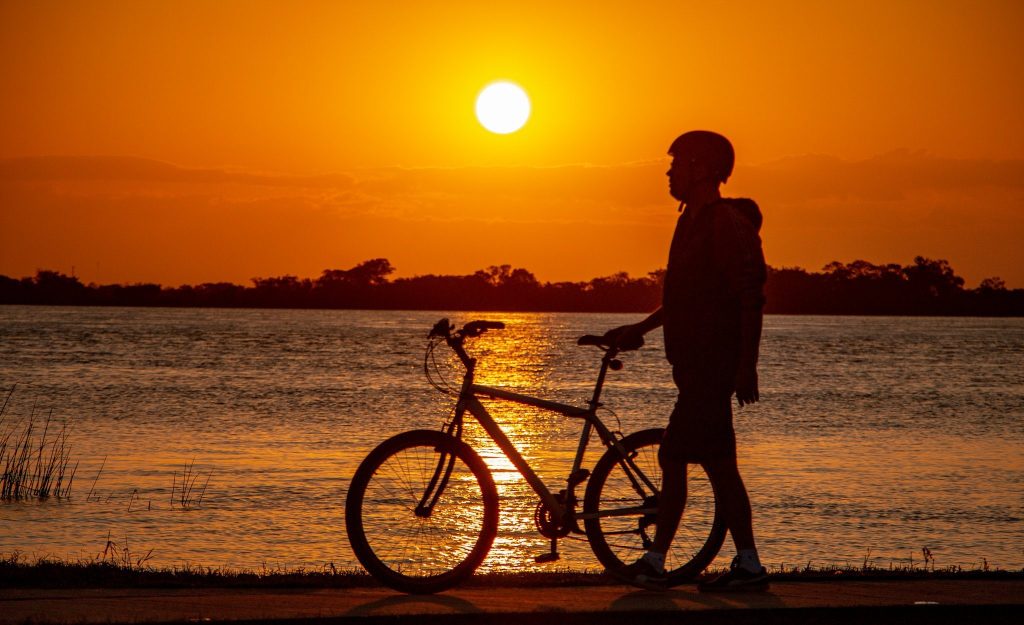 Previsão do tempo: fim de semana de sol, nuvens e chuva no estado