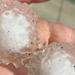 Tempestades severas trazem muitos raios e granizo gigante; veja imagens