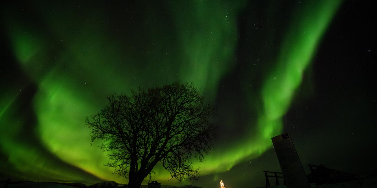 Auroras boreais devem ser vistas fora da zona auroral nos próximos dias -  Bem Paraná