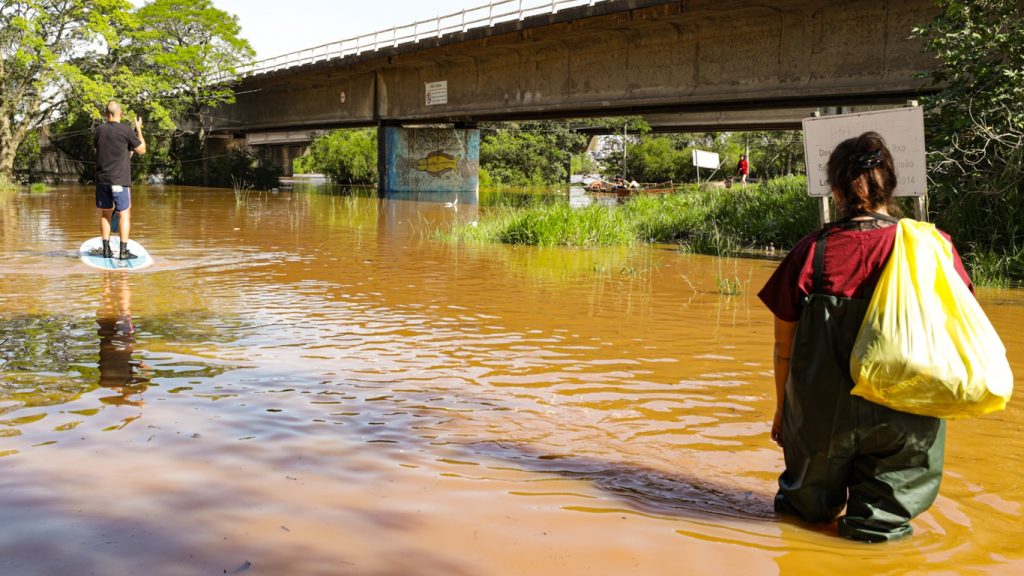 Emergência em Porto Alegre com a maior cheia do Guaíba em 82 anos