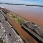 Guaíba não para de subir e enchente torna-se a maior desde 1941