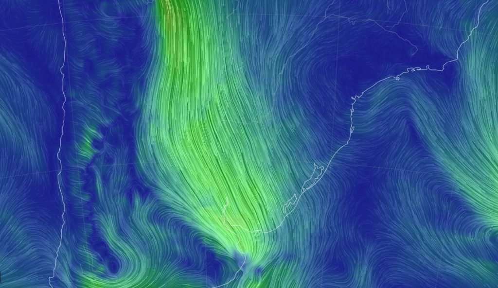 Corrente de vento reforça o calor no começo do verão meteorológico
