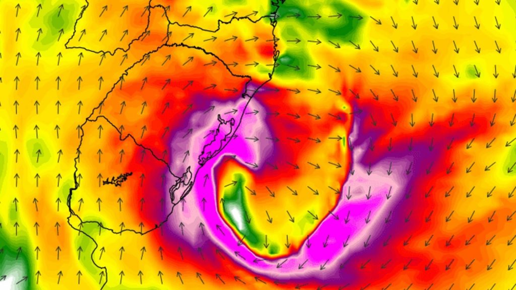 Ciclone intenso na costa trará ventania, muita chuva e fortes tempestades