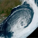 Ciclone junto à costa do Brasil tem três mil quilômetros de diâmetro