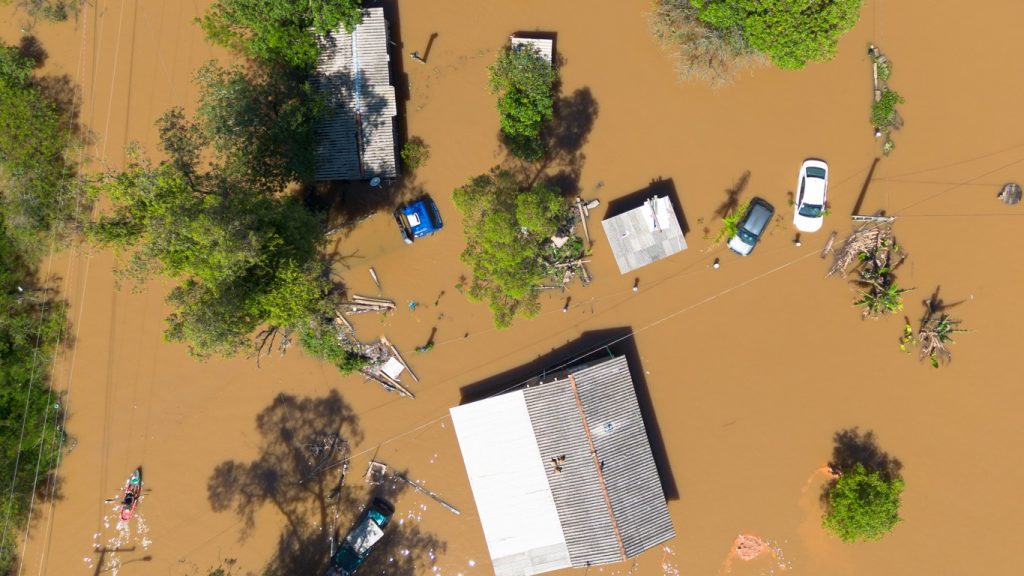 Estael Sias: que história é essa que dezembro será um dilúvio?