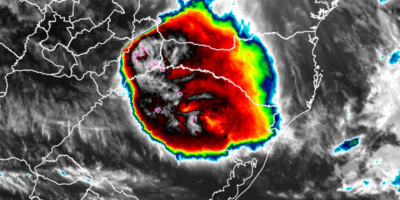 <span class="entry-title-primary">Imagens registram a formação do temporal arrasador em Giruá (RS)</span> <h2 class="entry-subtitle">Veja sequência de imagens de satélite que mostram como se formou o sistema de tempestade que causou destruição e morte no Rio Grande do Sul </h2>