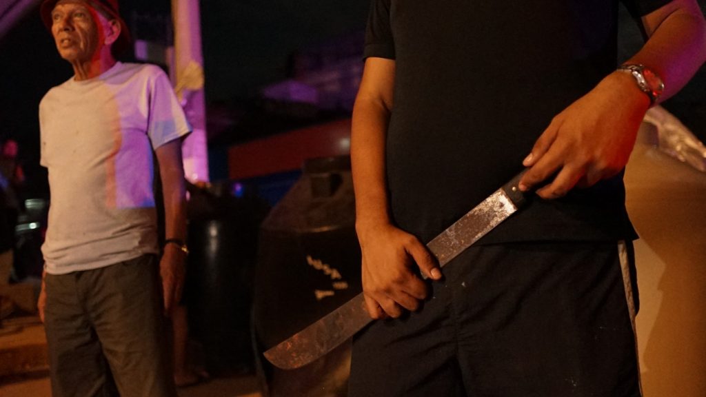 Acapulco vira terra de ninguém após ciclone com vento de 300 km/h