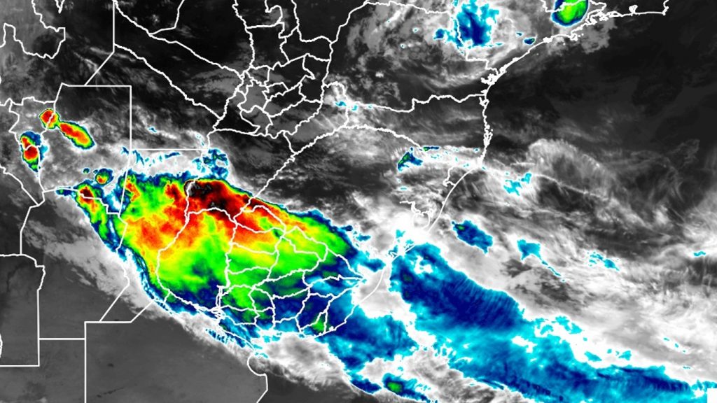 Frente fria avança com chuva pelo Rio Grande do Sul nesta quarta-feira