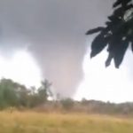 Tempestade avança para o Sul do Brasil após causar tornado no Paraguai