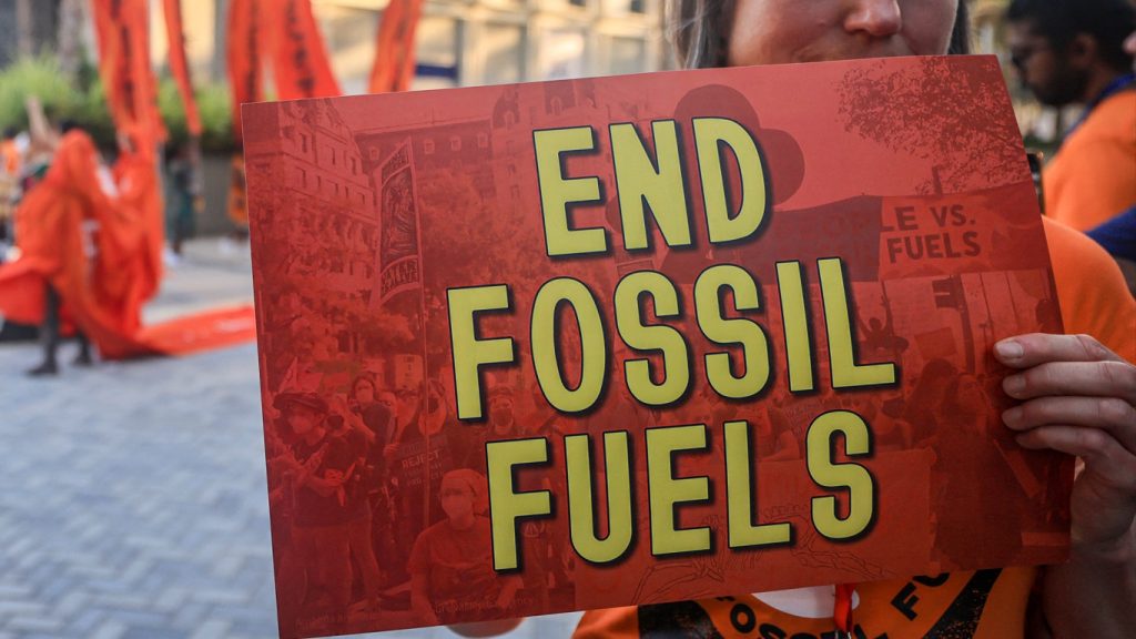 Combustíveis fósseis se tornam maior polêmica da conferência do clima