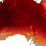 Verão começa com força na Austrália, quebra recordes e provoca fogo