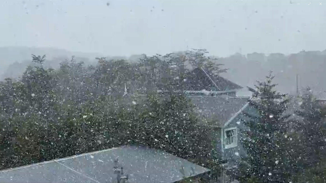 <span class="entry-title-primary">Ar frio avança para o Brasil após trazer neve na Argentina em dezembro</span> <h2 class="entry-subtitle">Massa de ar frio trará queda de temperatura em parte do Sul e do Sudeste do Brasil após causar neve em pleno verão climático na Argentina </h2>