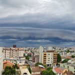 Fotos: chuva e temporais pelo forte calor no Rio Grande do Sul