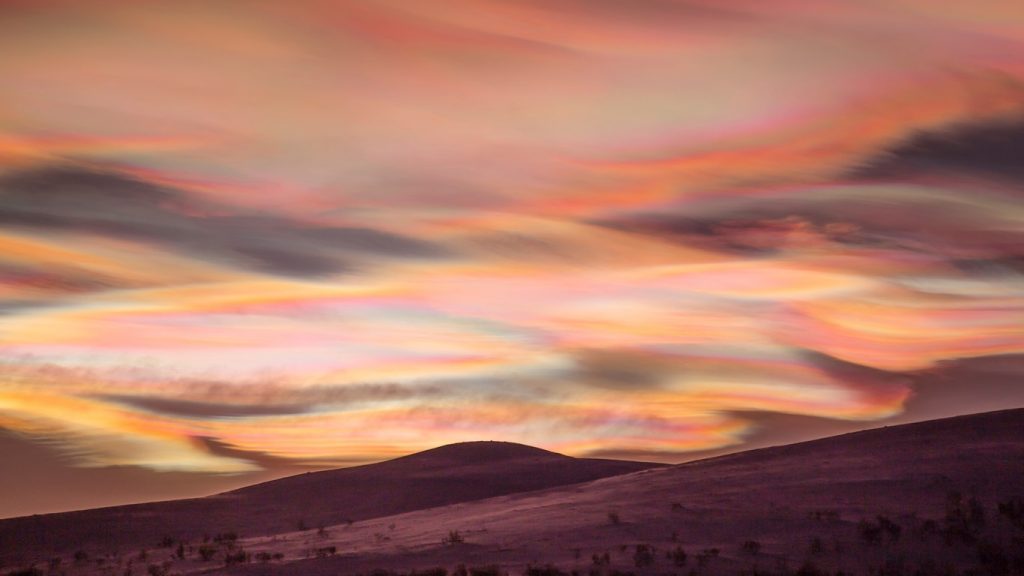 Nuvens muito raras surpreendem no céu de vários países da Europa