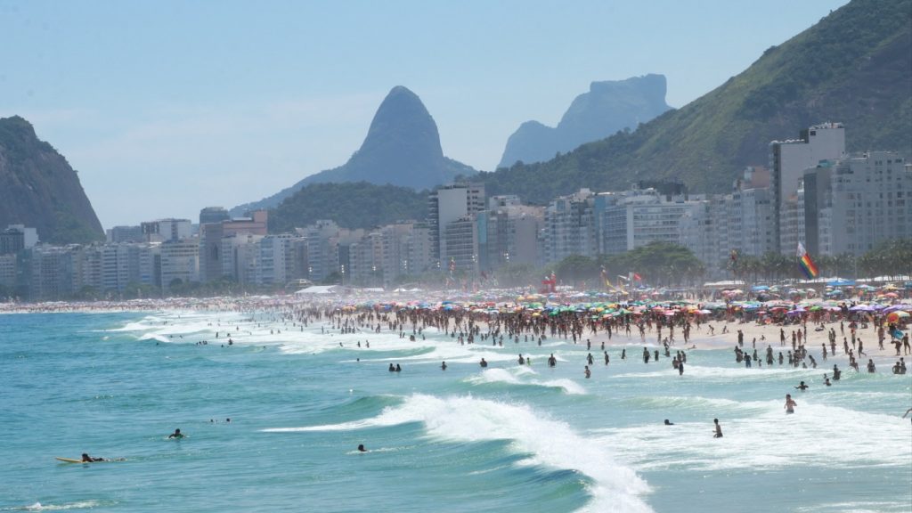 Calor no Rio de Janeiro segue durante a semana com muitos dias de praia