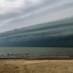 Vendavais provocam morte, deixam feridos e espalham estragos no RS