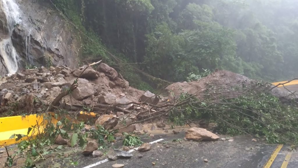 Situação pode se tornar crítica por chuva excessiva no litoral de São Paulo