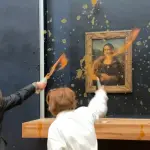 Ecologistas atacam quadro de Mona Lisa no Museu do Louvre