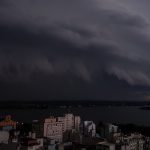 Perigoso sistema de tempestades de chuva e vento na metade da semana