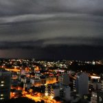 Temporais causam estragos em tarde de calor acima de 38ºC