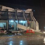 Vendavais causam estragos em Santa Catarina e haverá mais temporais