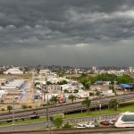 Calorão vai anteceder chuva irregular e temporais neste domingo