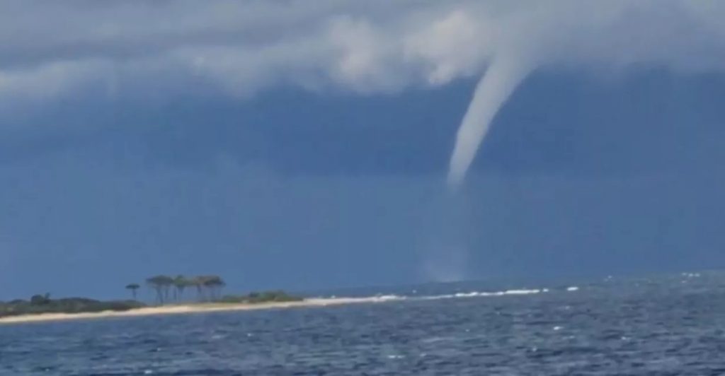 Baixa fria favorece onda de trombas e nuvens funis sobre o Sul do Brasil