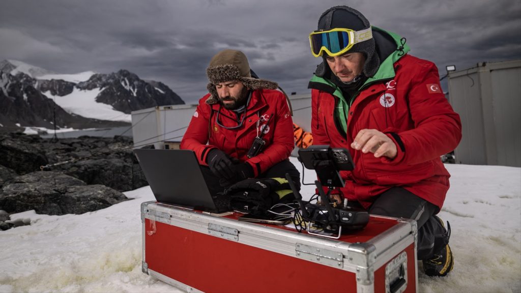 Gelo na Antártida tem mínimo de 2024; entenda por que dados preocupam