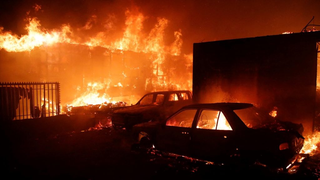 Intensa onda de calor provoca incêndios mortais no Chile