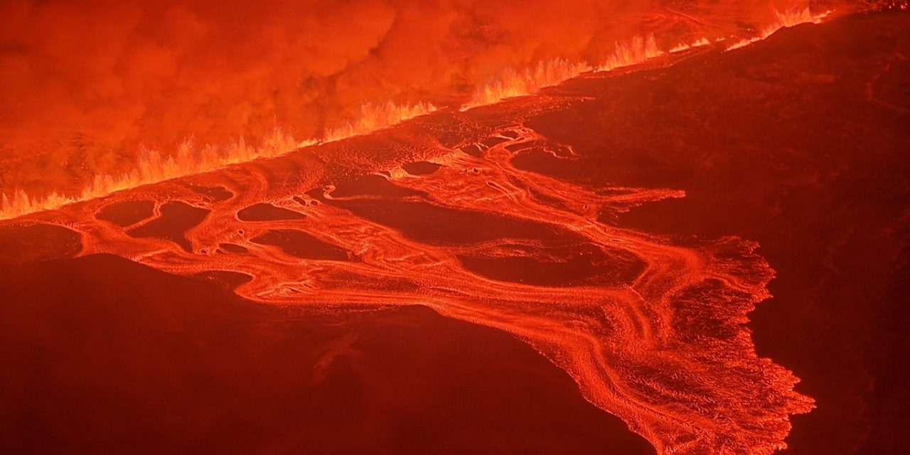 <span class="entry-title-primary">Fotos: as incríveis imagens da nova erupção do vulcão na Islândia</span> <h2 class="entry-subtitle">Vulcão no Sudoeste da Islândia entrou em erupção pela terceira vez em apenas dois meses com problemas no aquecimento das casas </h2>