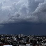 Combo de calor de quase 40ºC, abafamento, chuva e temporais isolados
