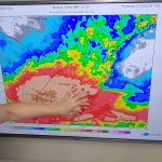 Vídeo: meteorologista explica sequência de dias com chuva e temporais