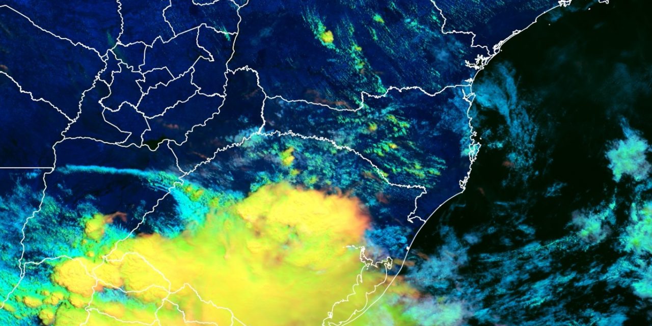 <span class="entry-title-primary">Chuva atinge mais cidades do Sul do Brasil com risco de temporais</span> <h2 class="entry-subtitle">Instabilidade aumenta entre a tarde e noite deste sábado no Sul do Brasil com chuva e risco de temporais isolados </h2>