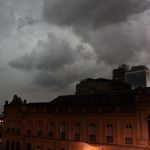 Chuva aumenta nas próximas horas no Sul do Brasil com alagamentos