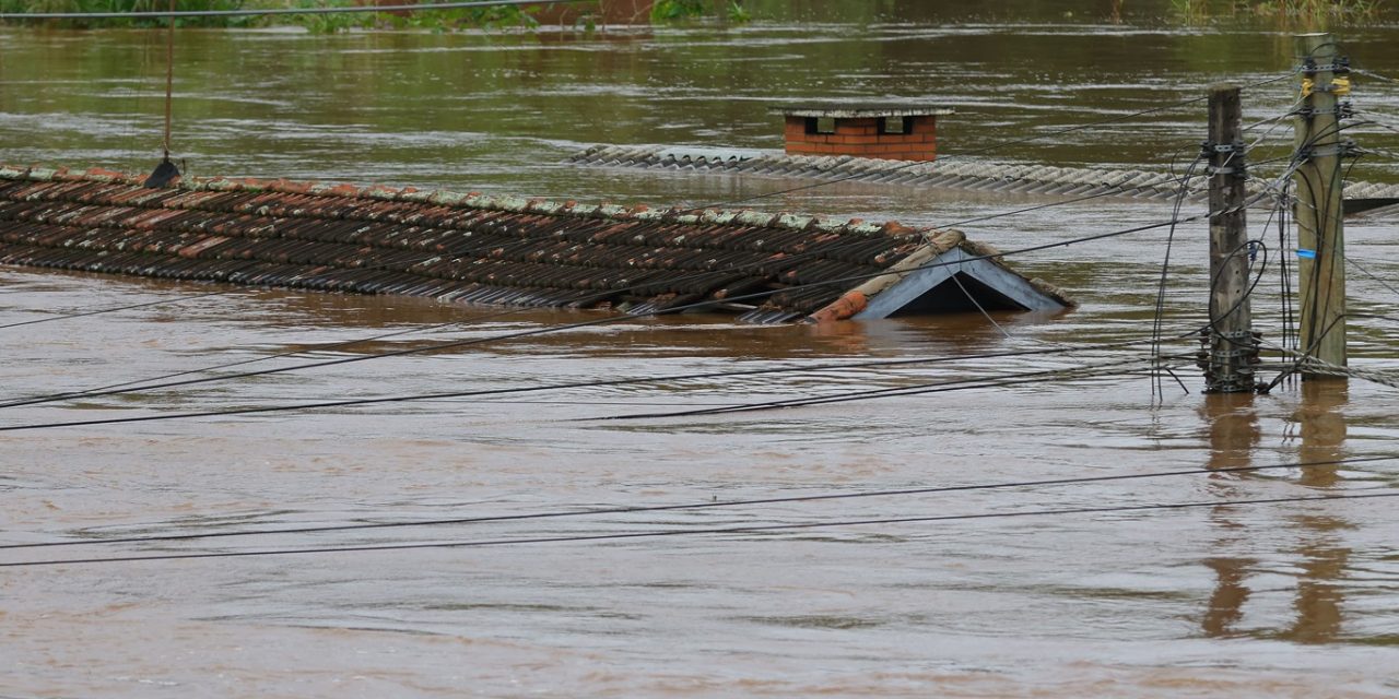 <span class="entry-title-primary">Grave risco de enchentes no Sul do Brasil por chuva extrema e frequente</span> <h2 class="entry-subtitle">Volumes de chuva neste fim de abril e no começo de maio serão excessivos a extremos no Rio Grande do Sul e parte de Santa Catarina com enchentes </h2>