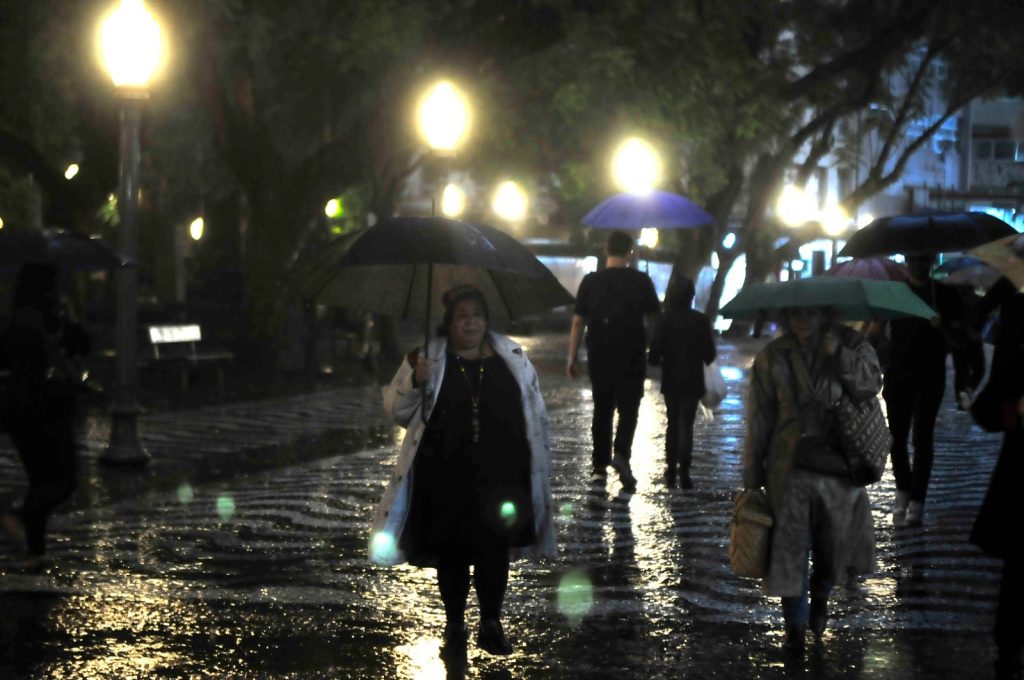 Porto Alegre está entre as áreas com maior risco de chuva extrema