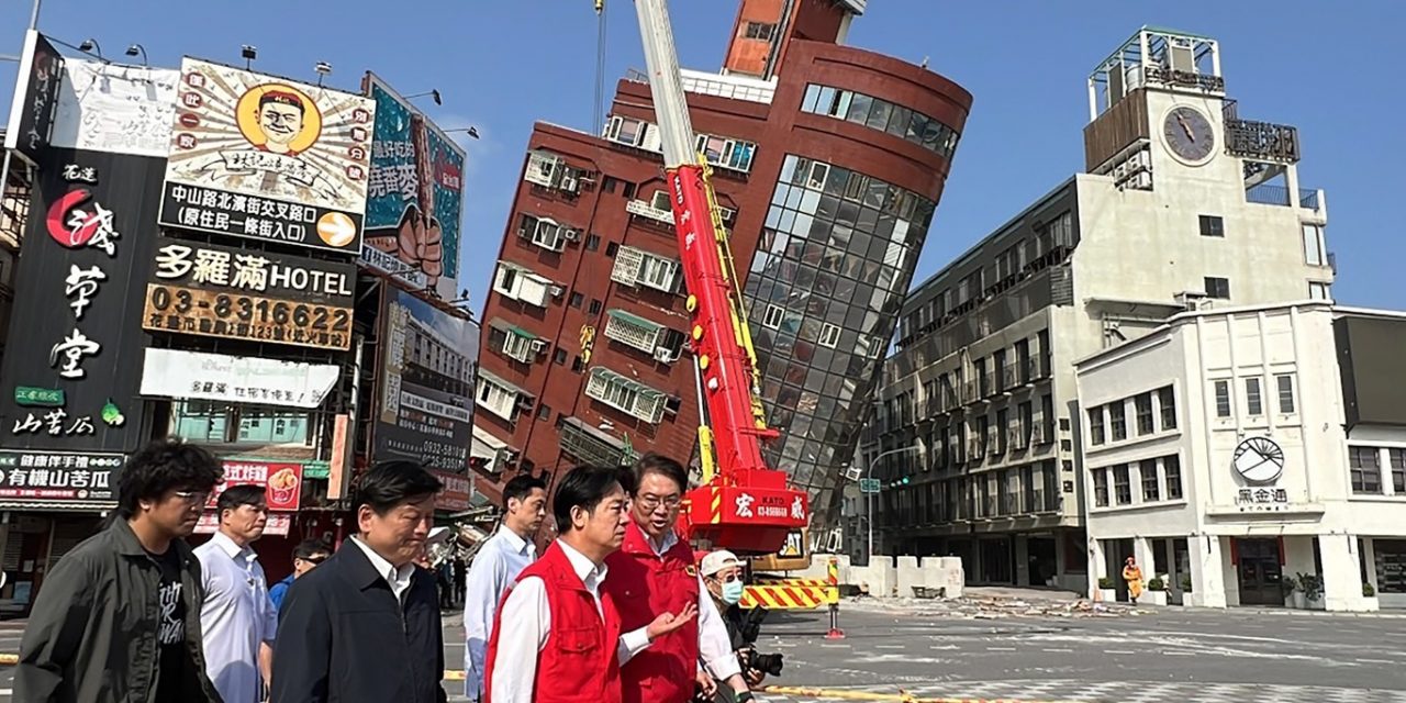 <span class="entry-title-primary">Fotos: maior terremoto em 25 anos em Taiwan</span> <h2 class="entry-subtitle">Veja as imagens das consequências do mais intenso terremoto a ter atingido a ilha de Taiwan desde 1999 </h2>