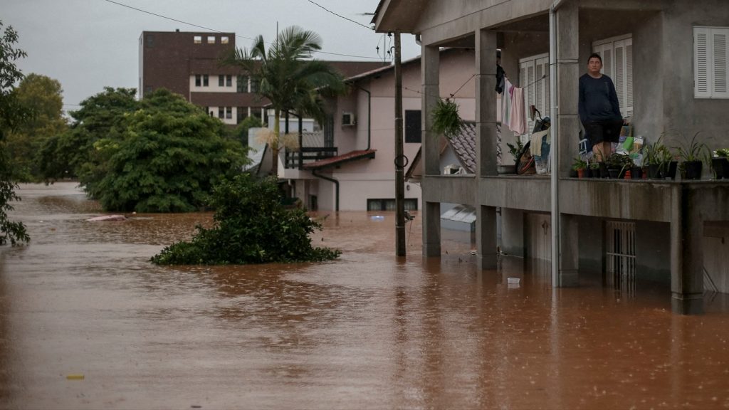 Barragem colapsa na Serra e Guaíba transborda na capital