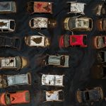 Fotos: enchente cria “cemitérios de automóveis” em Porto Alegre