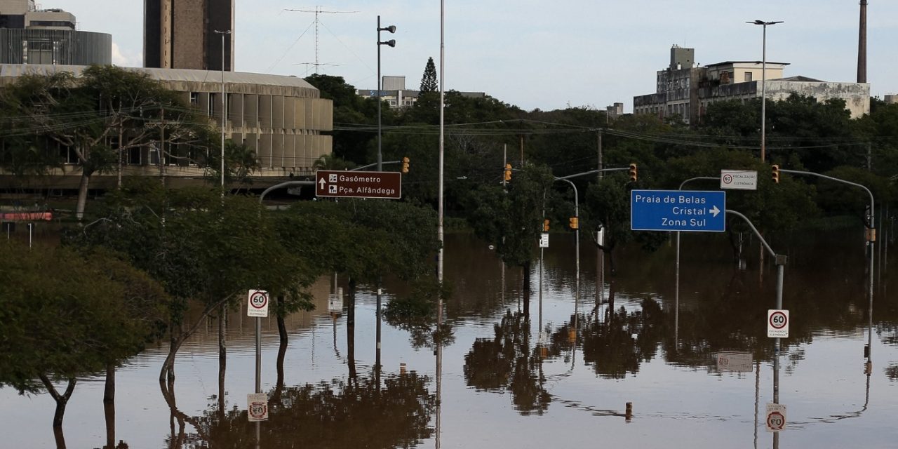 <span class="entry-title-primary">Enchente em Porto Alegre está longe do fim; entenda o que esperar</span> <h2 class="entry-subtitle">Chuva volumosa e vento devem prolongar a cheia do Guaíba e aumentar o verdadeiro martírio da população de Porto Alegre</h2>