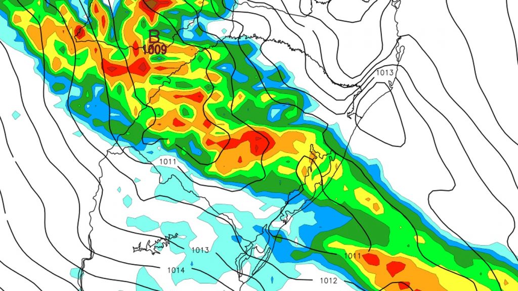 Frente fria avança com chuva forte e temporais em meio ao desastre