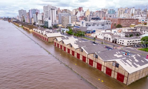 Guaíba não para de subir e enchente já é segunda maior de Porto Alegre