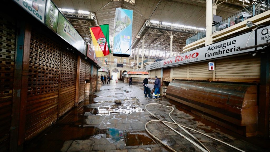 Enchente em Porto Alegre: veja como ficou o Mercado Público