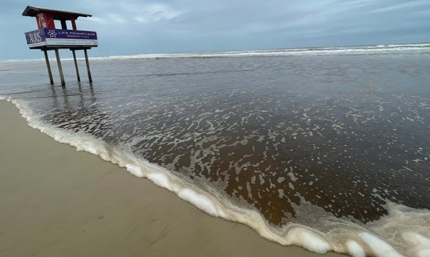 Ressaca do mar no litoral do Rio Grande do Sul completa cinco dias