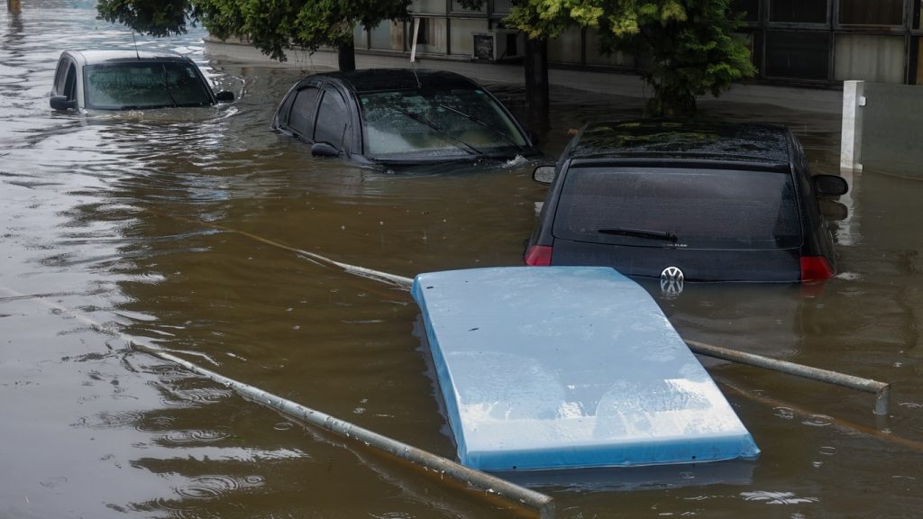 Como fica o IPVA se perdi meu carrro na enchente?